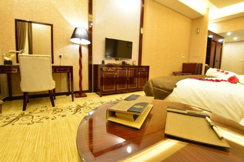 فندق هوليداي الخليج الرياض - Holiday Al Khaleej Hotel エクステリア 写真